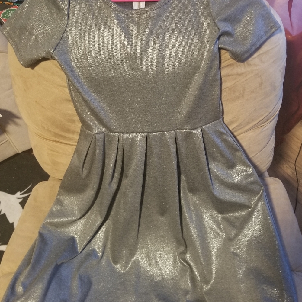 Amelia Shiny Shimmer Luxe Gray Dress 🌫💿